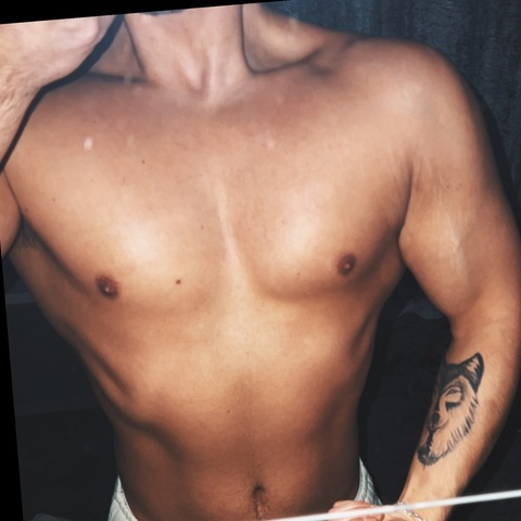 Снимка на заглавието на OnlyFans youngestpapi