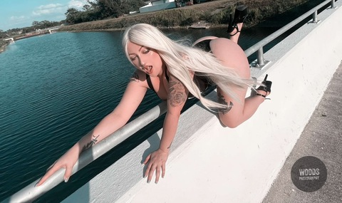 Imagem do cabeçalho do OnlyFans zadiebabie